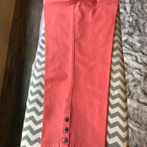 NWOT, Talbots Size 14, Coral Capris